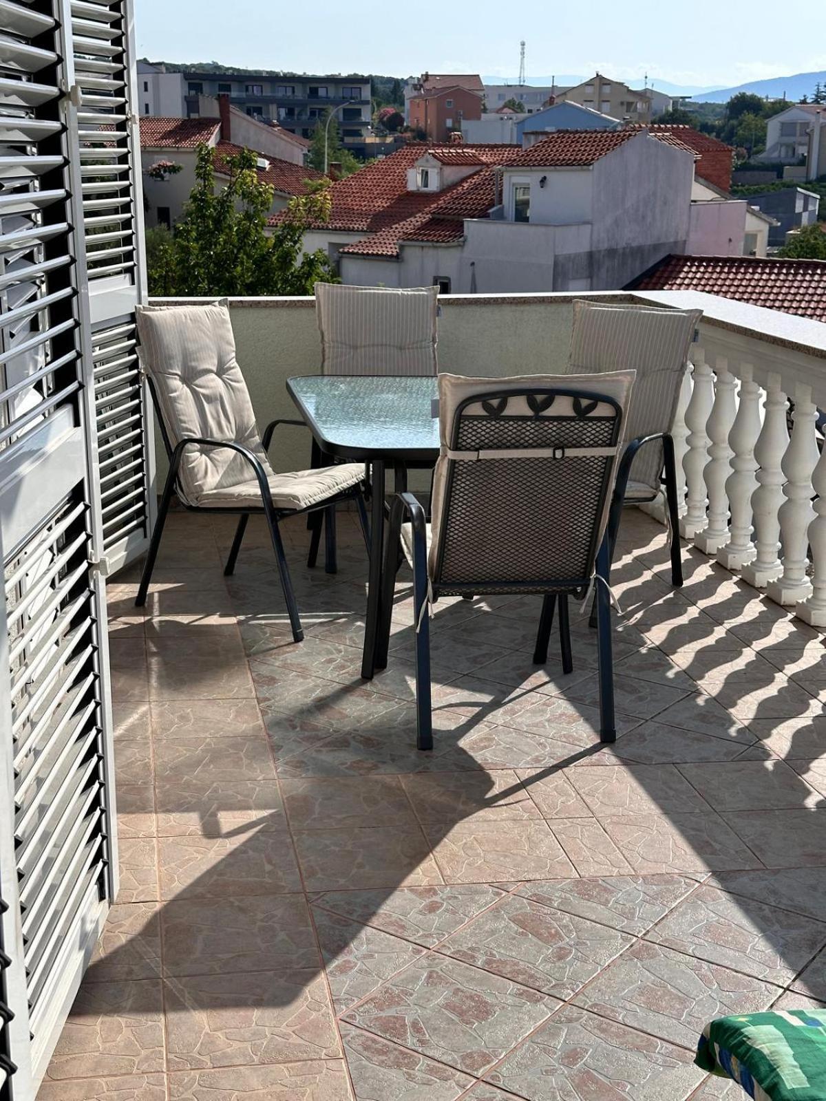 Apartmani Djurda Krk Town Εξωτερικό φωτογραφία